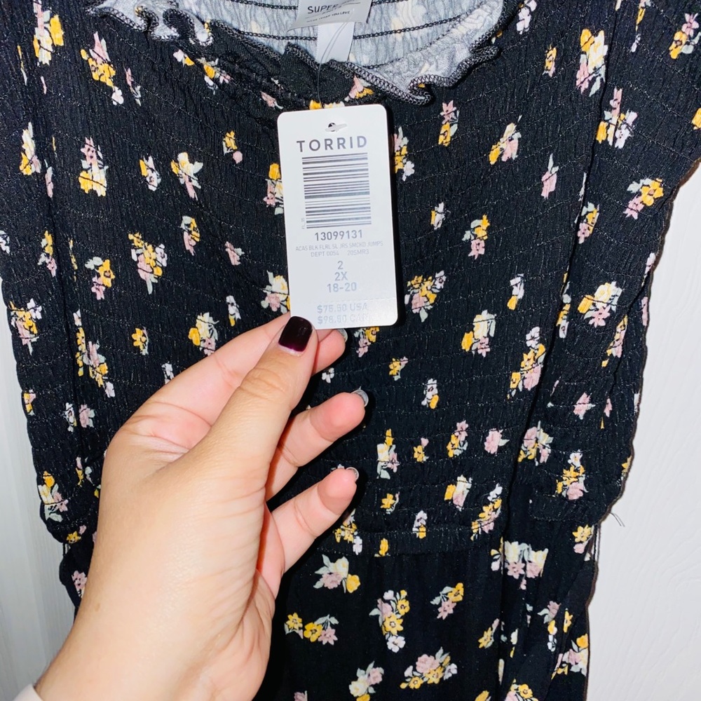 Torrid jumpsuit - Picture 3 of 3